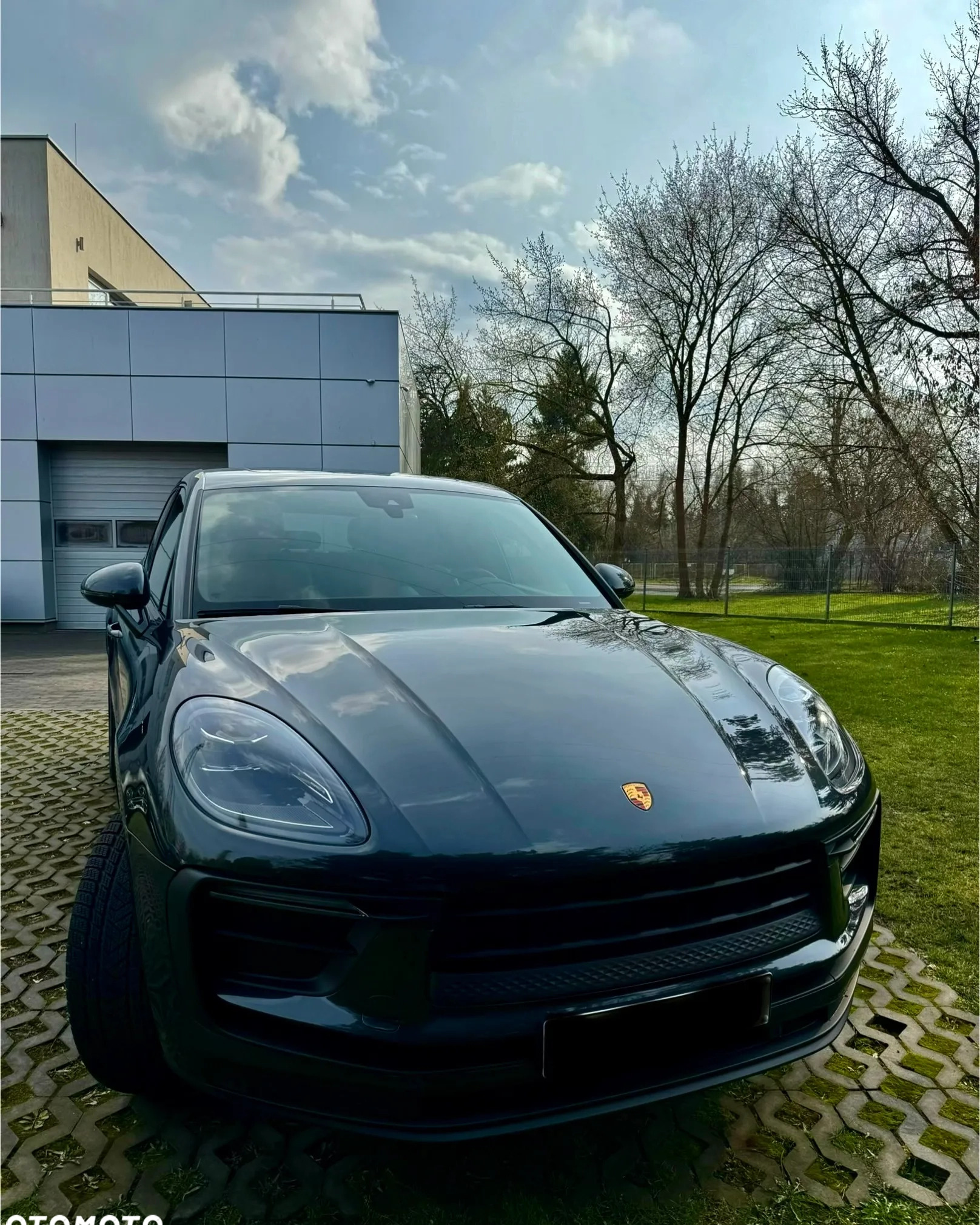 Porsche Macan cena 320000 przebieg: 16000, rok produkcji 2023 z Warszawa małe 254